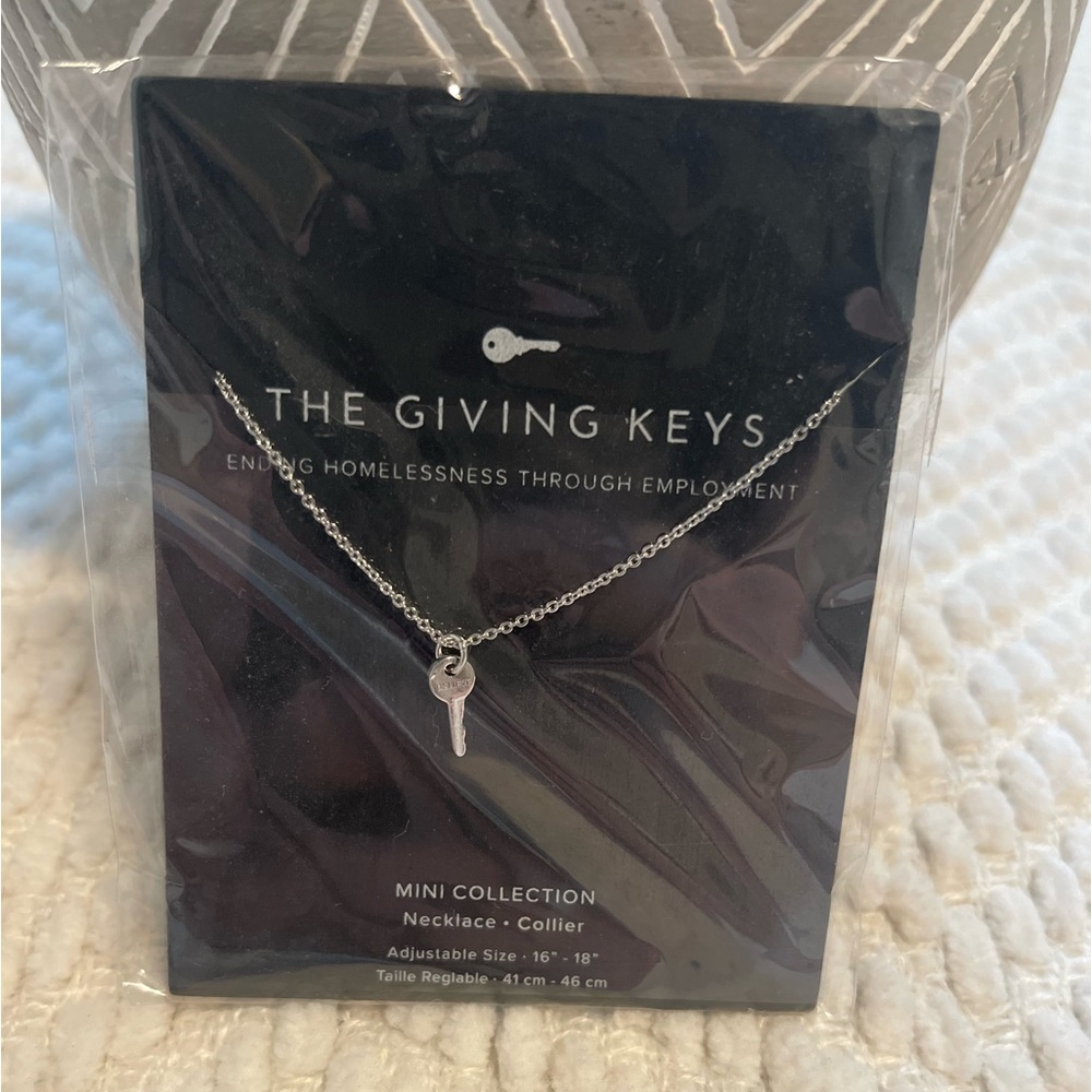 The giving key necklace